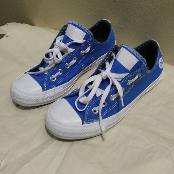 Exclusive Converse Low Tops - Picture 14 of 16